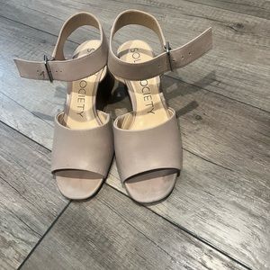 Sole society sandals